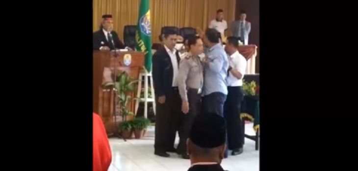 MEMALUKAN! Bupati Tolitoli dan Wakil Bupati Nyaris Adu Jotos, Video Viral
