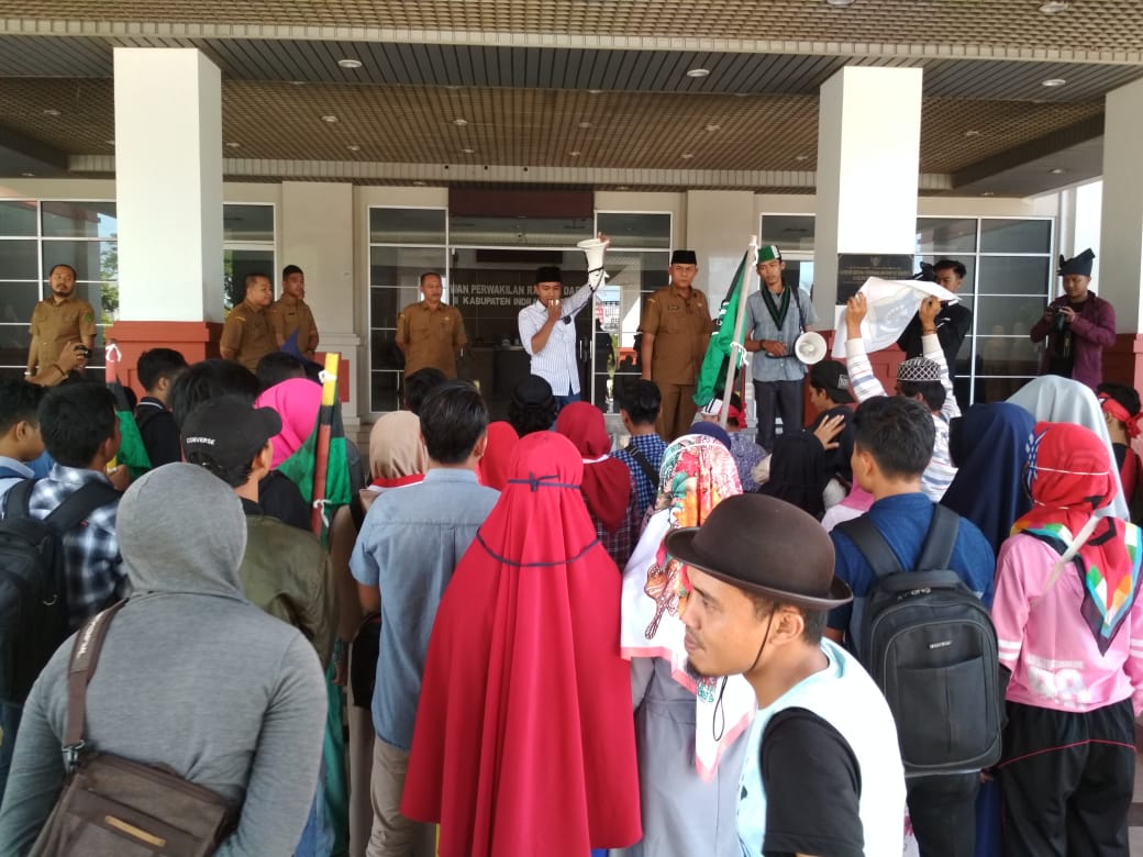 Hampir Dibubarkan, Aksi APMI Tetap Dilanjutkan karena Permintaan Ketua DPRD Inhil