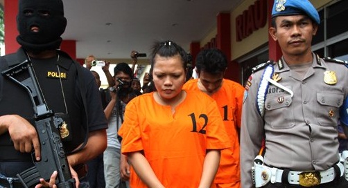 MIRIS! Jadi Pengedar Kelas 'Kakap', Pasagan Kekasih ini Gagal Naik Pelaminan