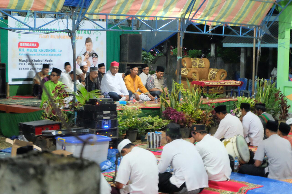 Lukman Edy Disambut Ribuan Warga Desa Kerubung Jaya Inhu