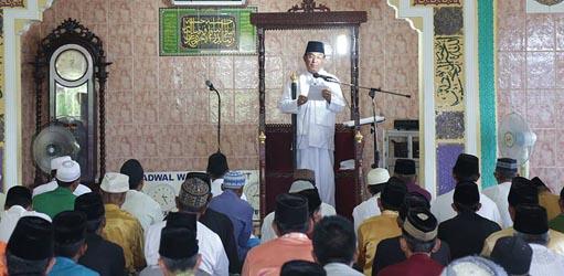 Bupati Inhil jadi Khatib Shalat Jum'at di Kecamatan Mandah
