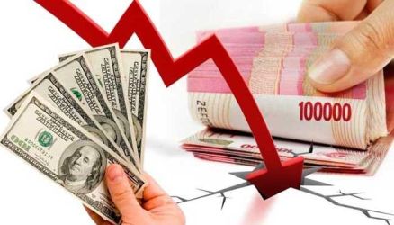 Rupiah Dibuka Melemah ke Rp15.840, Terpukul Sentimen Pilpres AS dan Kenaikan Dolar