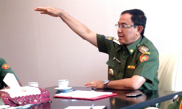 Wardan Pinta Pejabat Bekerja dengan Baik dan Profesional