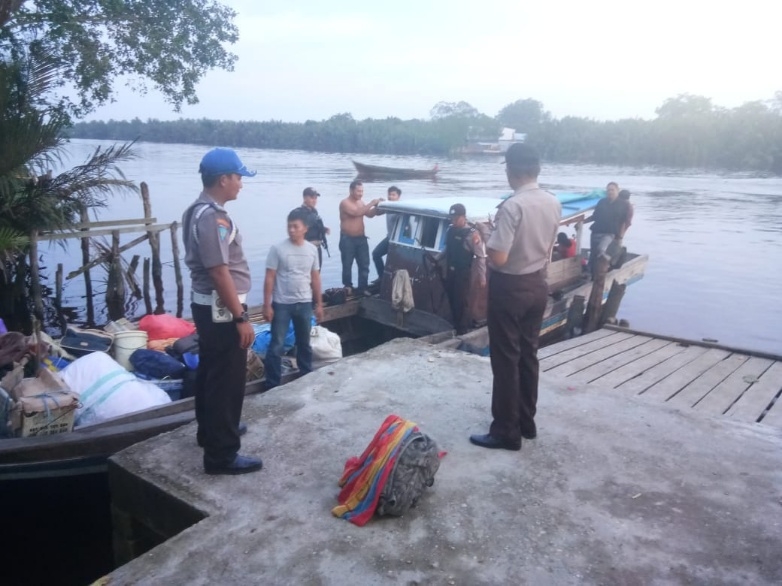 Inovasi dan Terobosan Kreatif, Kapolsek Pelangiran Kawal Pedagang Keliling