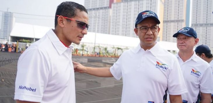 Tekad Wagub Sandiaga Uno Janji Bakal Bredel Semua Spanduk Jokowi