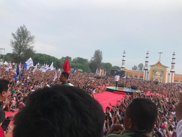 TKD Riau Klaim 50 Ribu Orang Hadiri Kampanye Jokowi di Dumai
