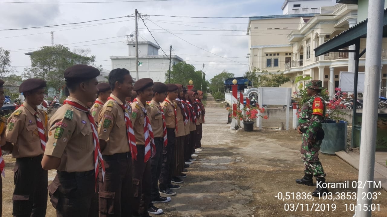 Babinsa 02/Tanah Merah Gelar Latihan PBB