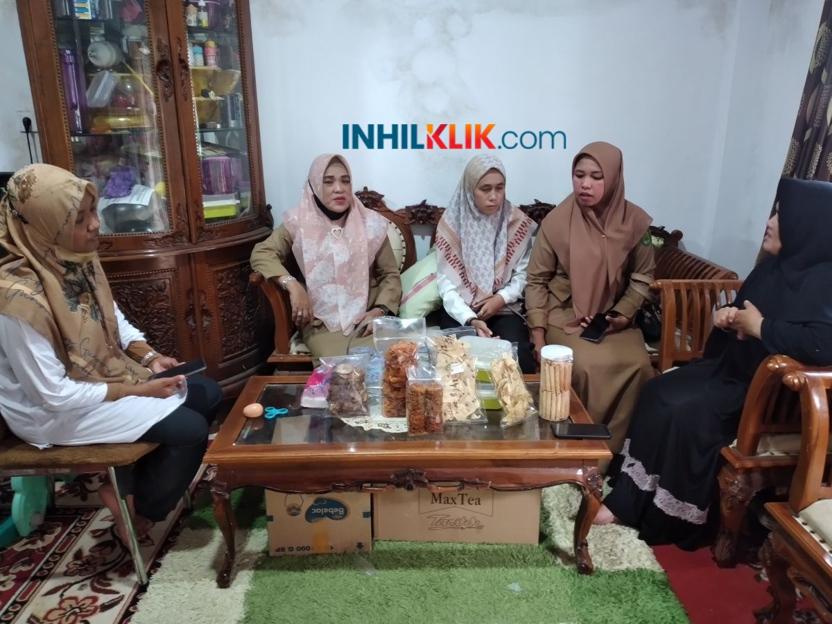 Tim Diskop dan UKM Inhil Monitoring ke Tempat Usaha Oleh-oleh Khas Tembilahan