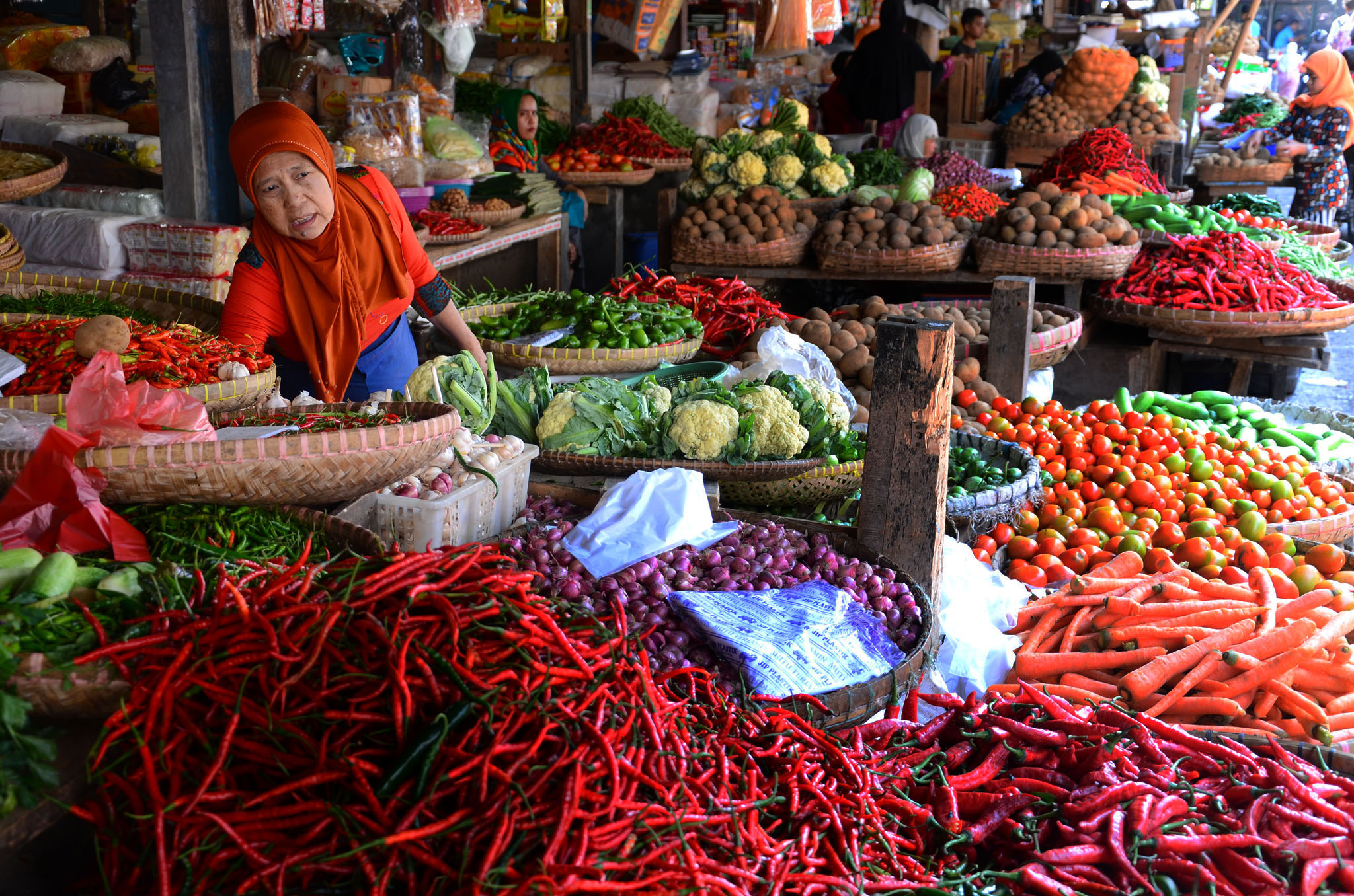 Pendistribusian Barang Biang Kenaikan Harga Sembako di Inhil?