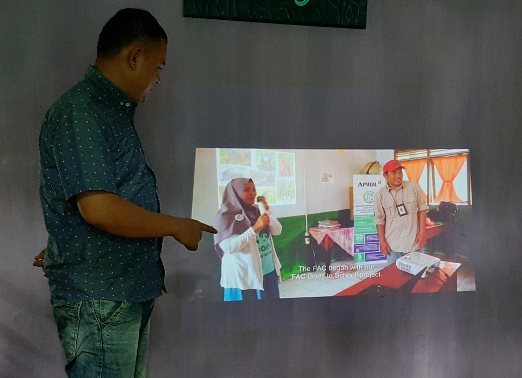 Edukasi Masyarakat Tentang Karlahut, LSM Peran Buat Acara Goes to Movies