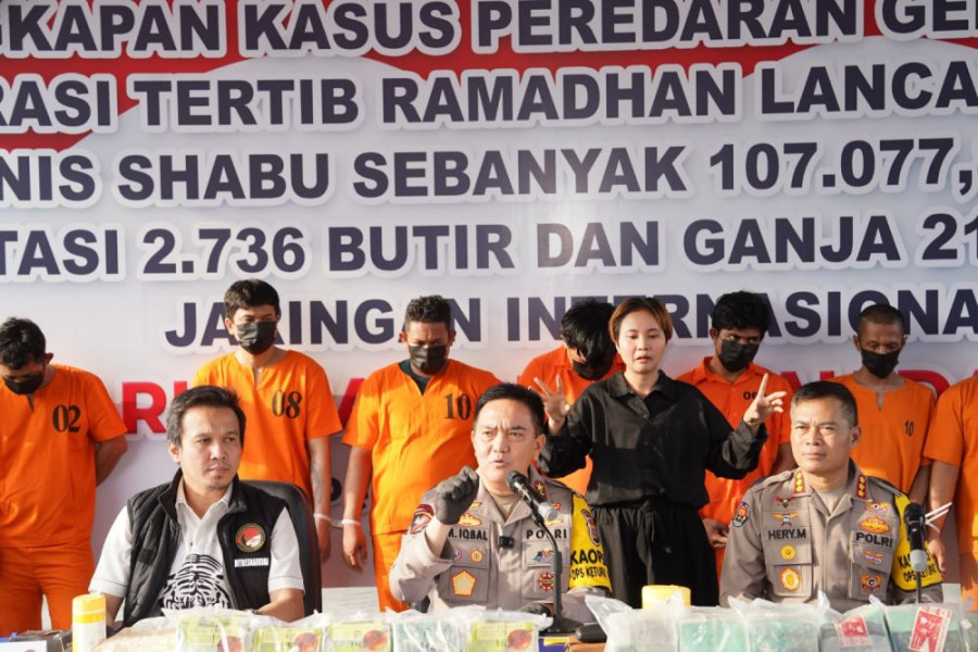 Polda Riau Gagalkan Penyelundupan 100 Kilogram Sabu