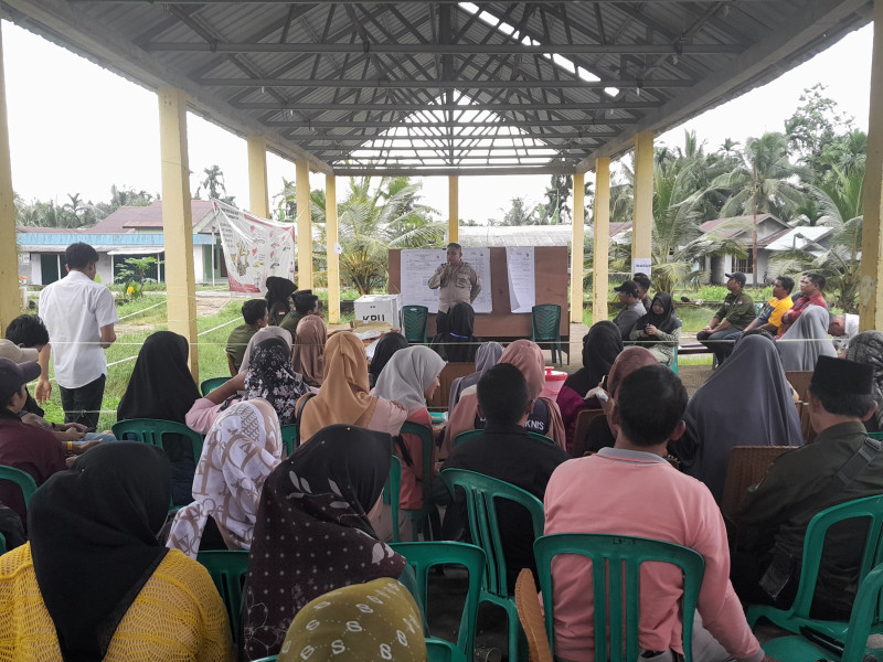 Sukseskan Pemilu 2024, Polsek Enok Laksanakan Simulasi Pengamanan Tempat Pemungutan Suara