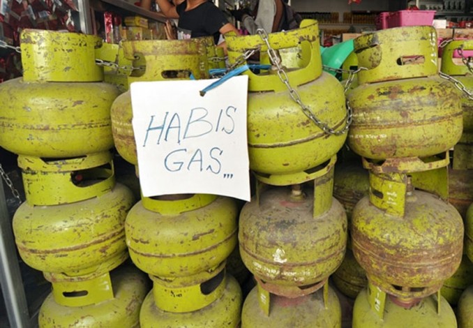 Riau Berlakukan Beli Gas Subsidi Pakai Kartu Keluarga