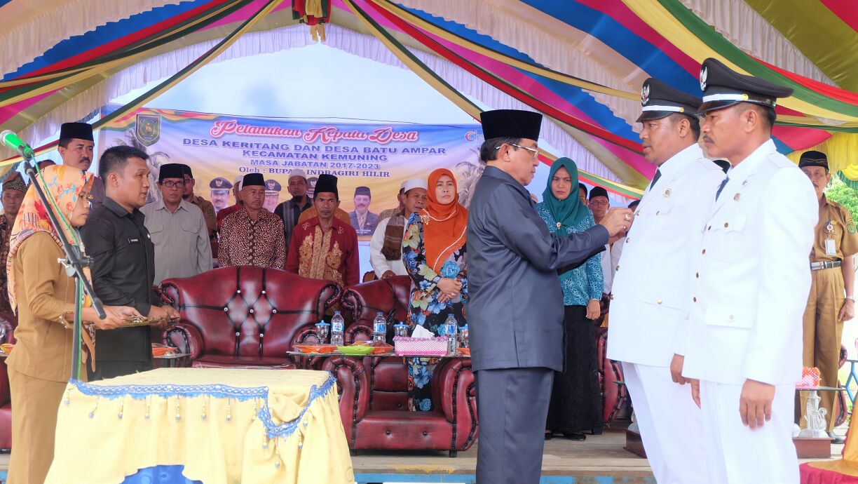 Bupati Inhil Lantik 5 Kades di Dua Lokasi di Kecamatan Kemuning