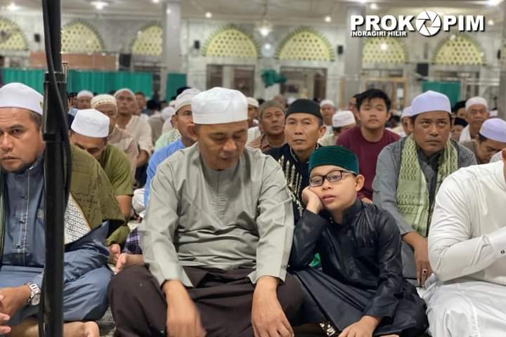 Awali 1 Ramadhan, Pj Bupati Herman Tarawih di Masjid Al Huda Tembilahan