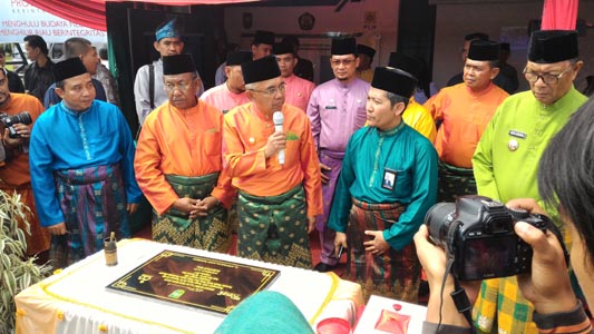 Gubri Resmikan Pemakaian Listrik 17 Desa dan Dua Destinasi Wisata