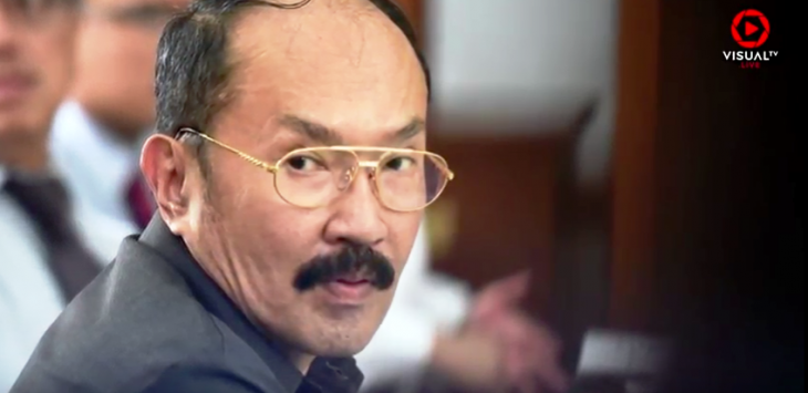 Dua Pengacara Nyentrik Ini Mundur dari Tim Kuasa Hukum Setnov, Ini Sebabnya…