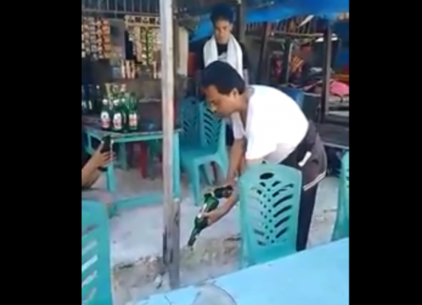 Cerita Mengejutkan di Balik Peristiwa Ustaz yang Tumpahkan Miras di Depan Penjualnya