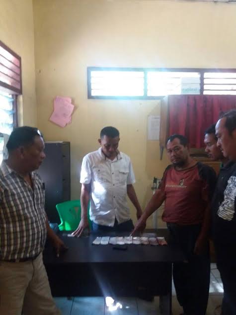 Nyambi Nulis Togel, Tukang Ojek diamankan Polsek Teluk Mengkudu