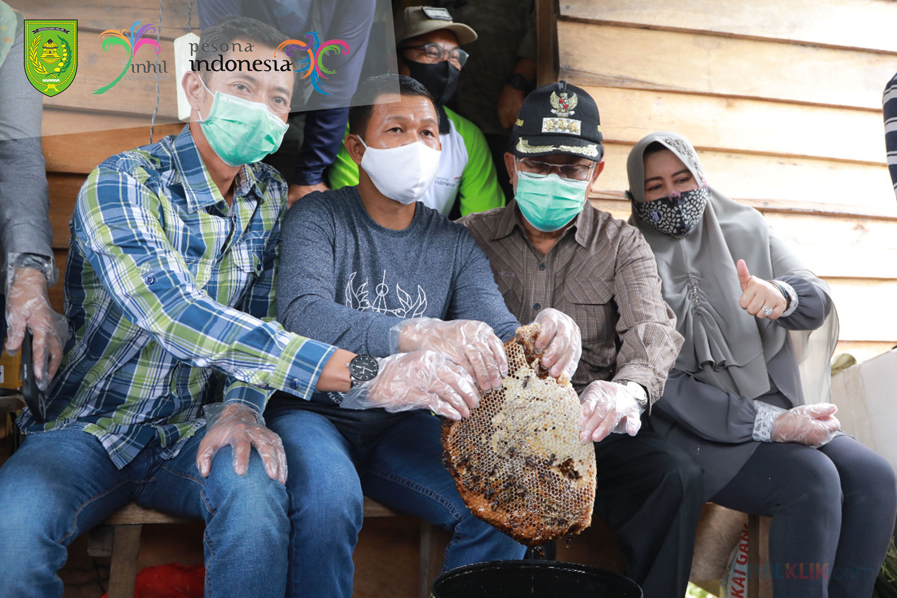 Madu Sialang Dari Teluk Kabung Inhil, Banyak Diminati Hingga Mancanegara