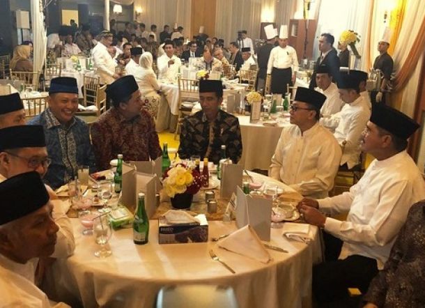 Mesra dengan Jokowi di Buka Puasa, Fahri Rahasiakan Pembicaraan
