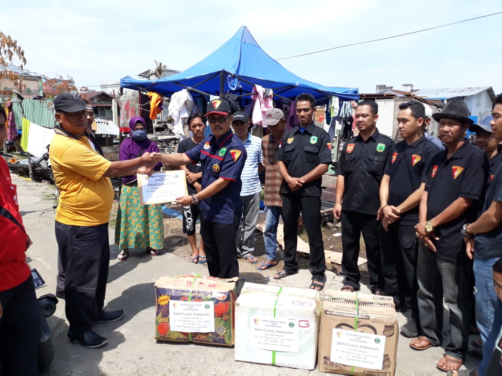 DPC LBDH Kateman Serahkan Bantuan untuk Korban Kebakaran