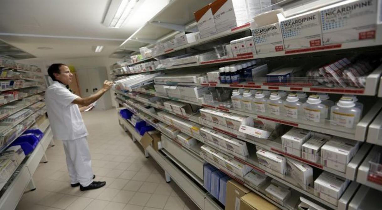 Siasat Kimia Farma Hadapi Tekanan Rupiah