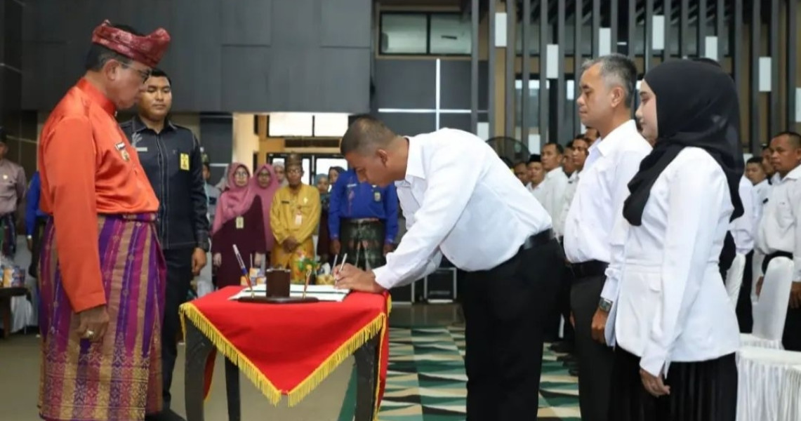 Penyerahan SK P3K Jabatan Fungsional Tenaga Guru dan Tenaga Teknis Formasi Tahun 2022