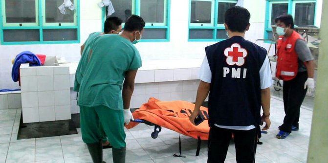 Geger Mayat Wanita Tanpa Celana Membusuk di Pantai Buleleng