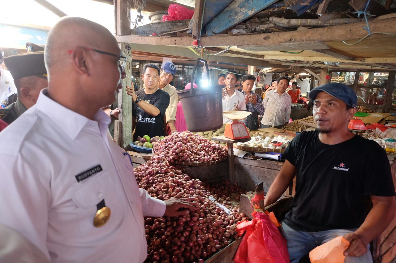 Rudyanto Pantau Pasokan Gas LPG Dan Tinjau Stabilitas Harga Sembako