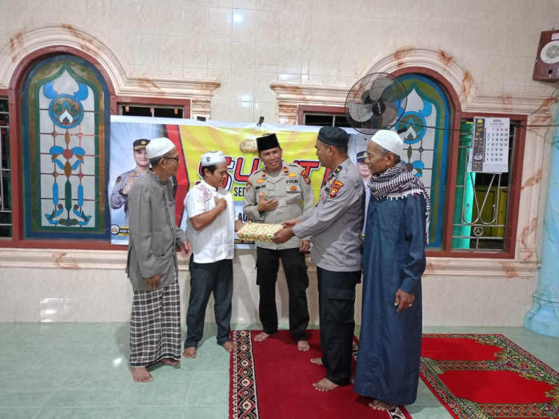 Laksanakan Program SUJUT, Kapolsek GAS Bantu Ringankan Beban Masyarakat Kurang Mampu