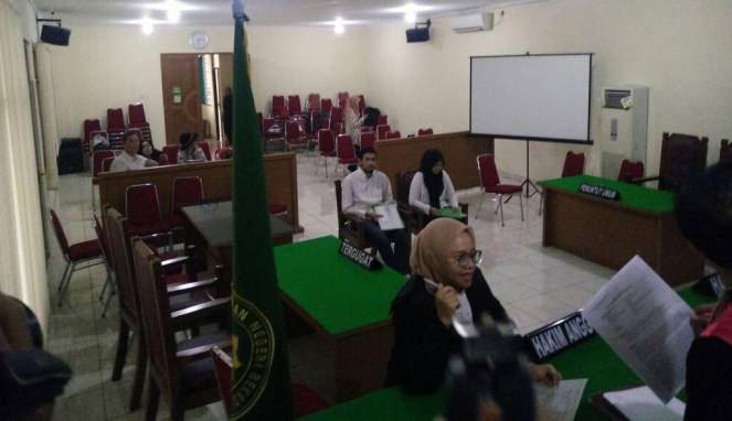 Tangis Terdakwa Vaksin Palsu Minta Rumah Mewahnya Tak Disita