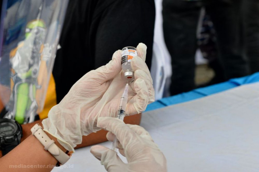 Kadiskes: Awal 2024 Suntik Vaksin COVID-19 di Pekanbaru Wajib Bayar