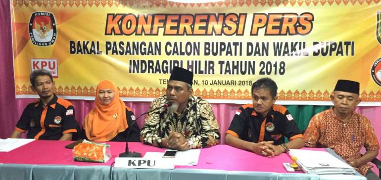 Pemeriksaan Berkas Calon Pilkada Inhil Ada yang Tidak Lengkap