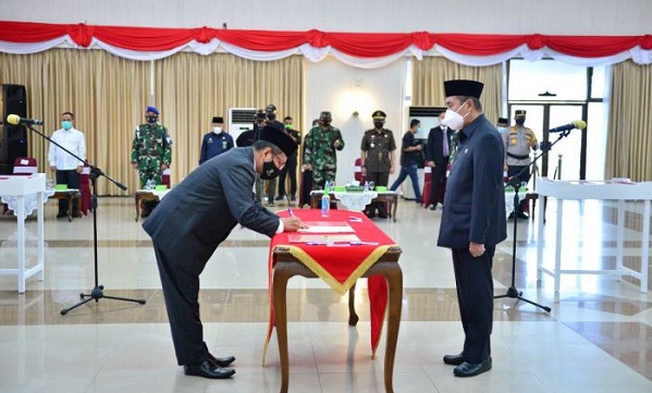 Masrul Kasmy Dilantik Sebagai Penjabat Sekda provinsi Riau