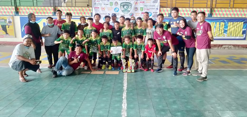 Indovizka Futsal Academy Tembilahan Juara 1 Turnamen Futsal U-12