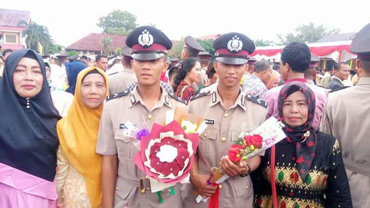 Kisah Dua Pemuda Inhil yang Kini Jadi Polisi