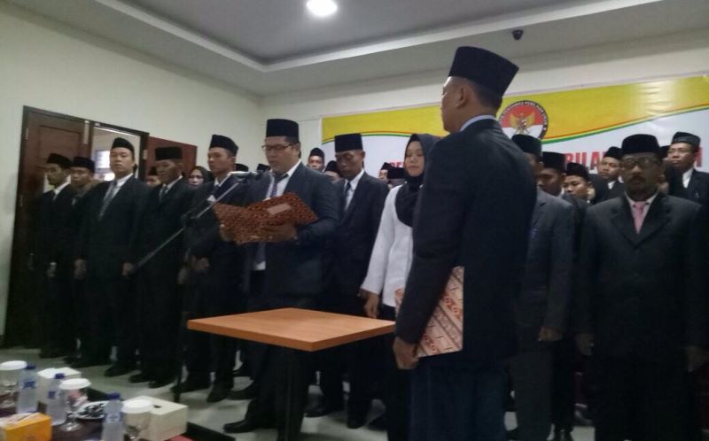 Dilantik, Panwascam Inhil Diharap Mampu Sukseskan Pemilu yang Demokratis