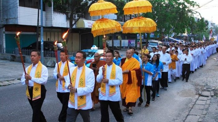 Umat Budha di Pekanbaru Rayakan Dharmasanti Waisak