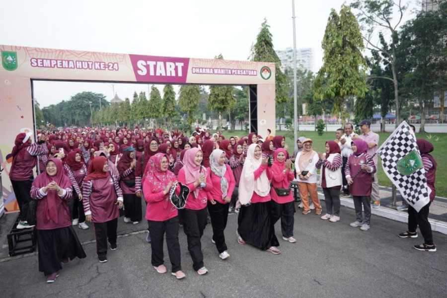 Peringatan HUT ke 23, DWP Riau Gelar Jalan Santai dan Senam Sehat