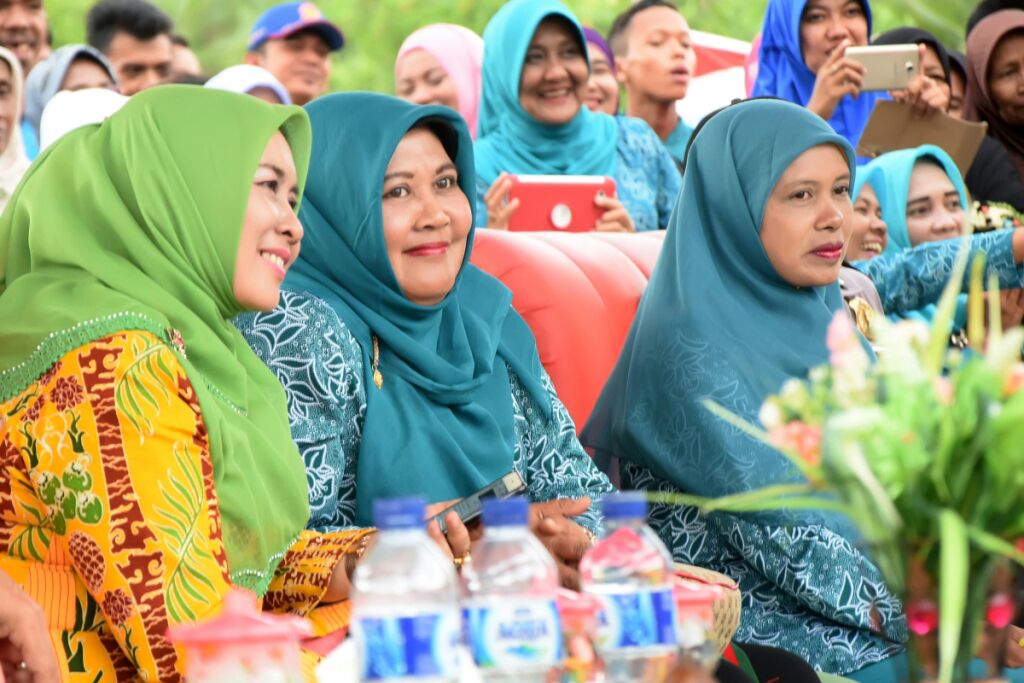 Ketua TP PKK Inhil Ajak Perempuan Lebih Menghargai Diri Mereka