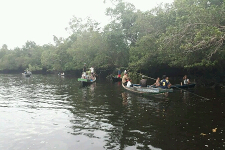 Pergi Cari Kayu, Warga Mandah Hilang di Sungai Sembuang