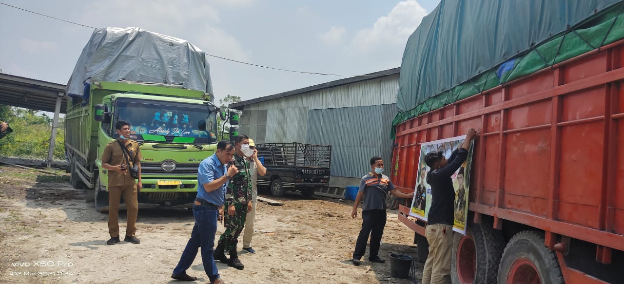 Ketua DPRD Inhil, Dandim dan Apindo Lepas Ekspor Turunan Kelapa ke Myanmar