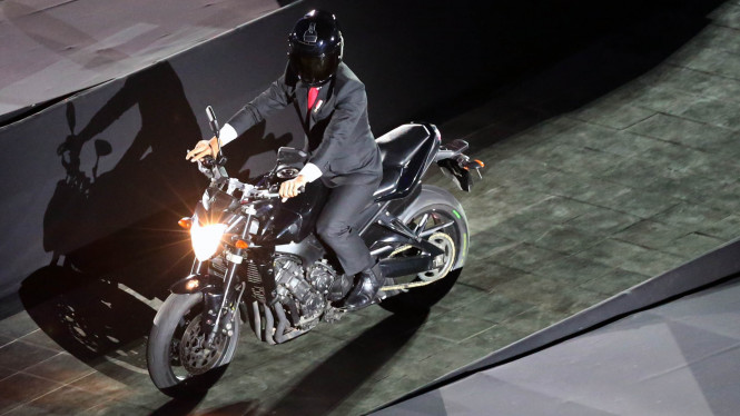 Kenapa Stuntman Jokowi Bukan Orang Indonesia?