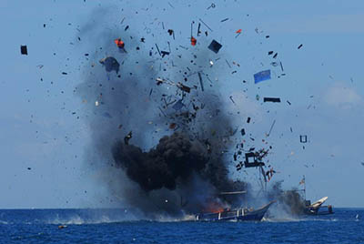 7 Kapal Pelaku Illegal Fishing Ditenggelamkan di Perairan Medan