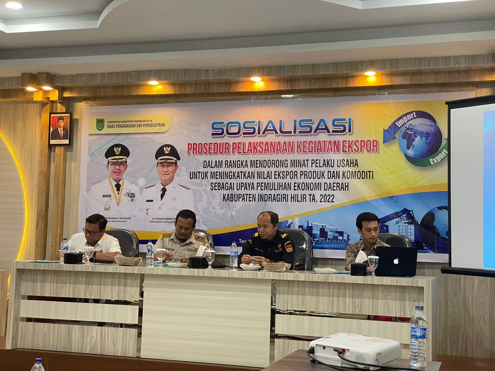 Dorong Pasar Komoditi Lokal ke Luar Negeri, Disdagtri Inhil Gelar Sosialisasi Prosedur Ekspor
