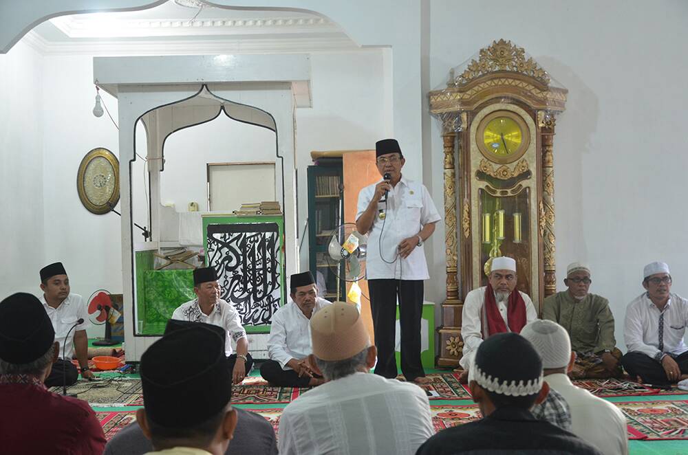 Bupati Inhil Berdialog bersama Masyarakat Desa Tanjung Lajau Kecamatan Kuindra