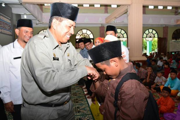 Hingga Pertengahan Tahun 2017, Gemar Siak Berzakat Masih yang Pertama di Provinsi Riau