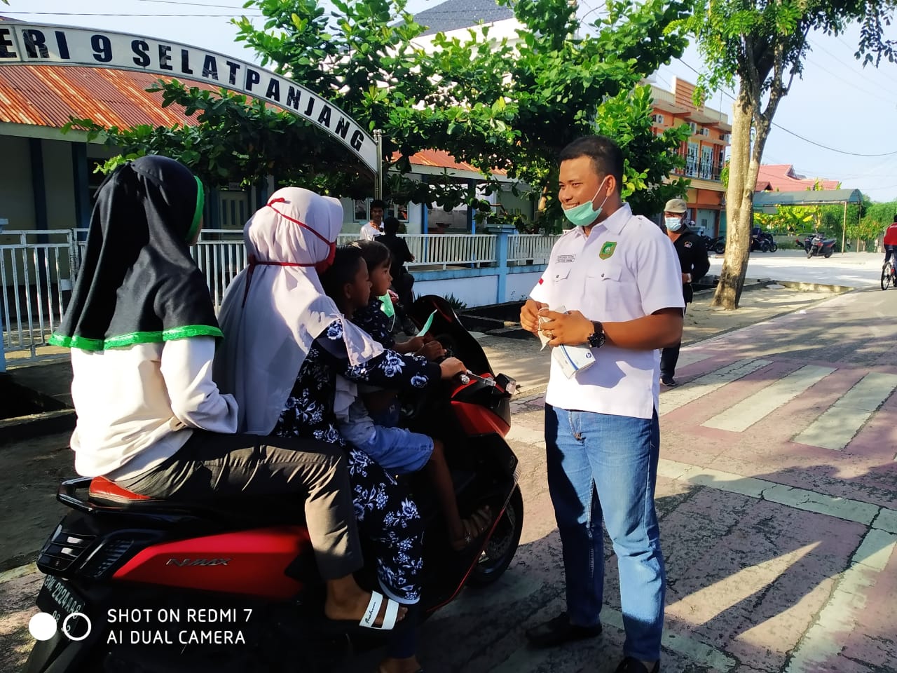 Harga Masker Sangat Mahal, IPMK2M Bagikan Masker Gratis ke Seluruh Masyarakat Meranti