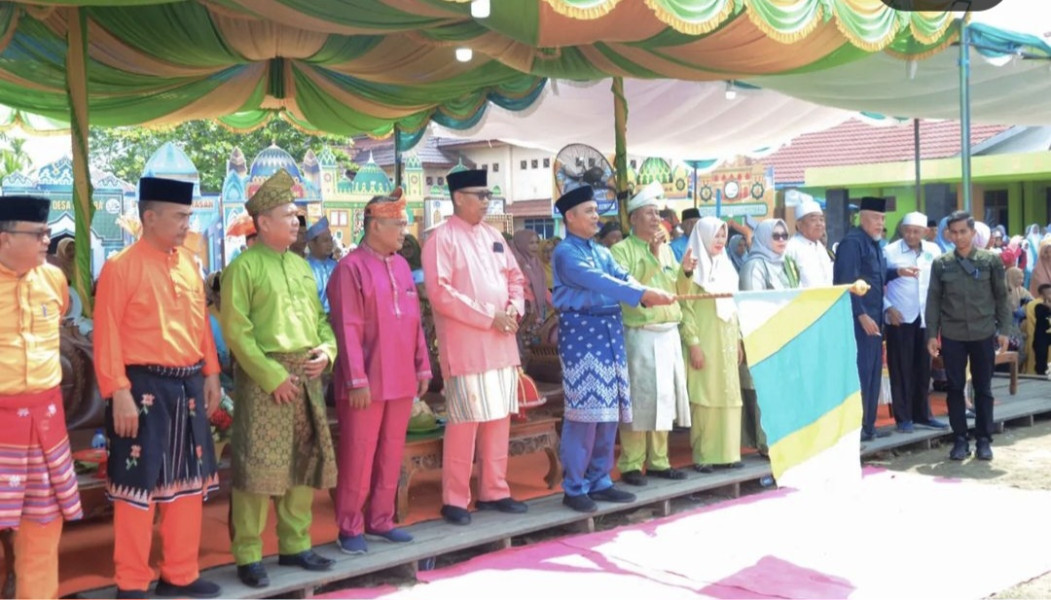 Pj Bupati Inhil Lepas Pawai Ta'aruf MTQ ke-28 Tingkat Kecamatan Gaung